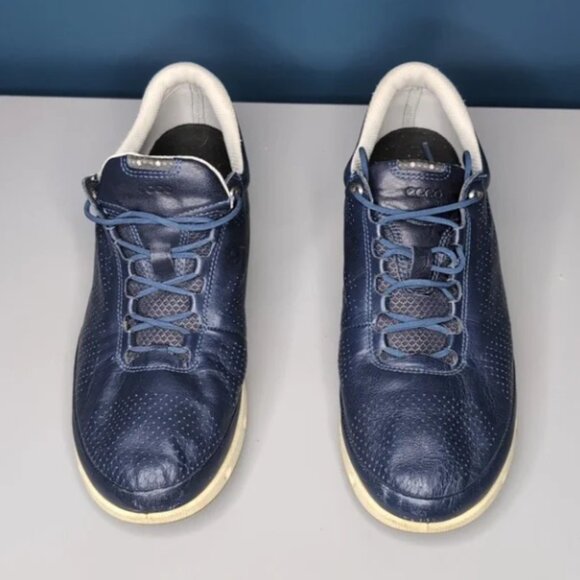 ECCO Women's Size 9 Navy Yak Perforated Leather Gore-Tex Surround Lace Up Shoes - Picture 1 of 7